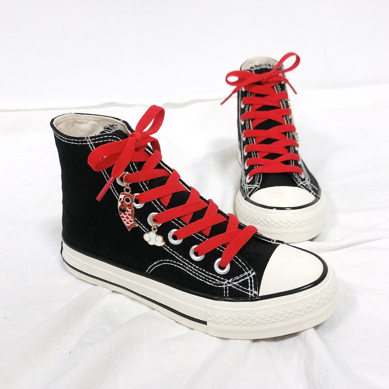 Chain Converse-like Sneaker