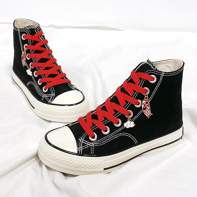 Chain Converse-like Sneaker