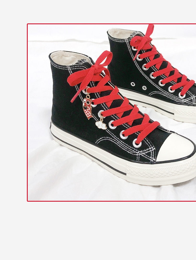 Chain Converse-like Sneaker